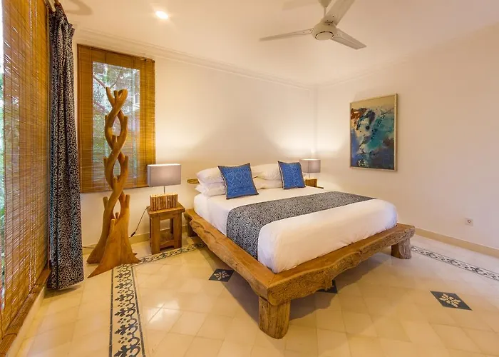 Villa Aquamarine *