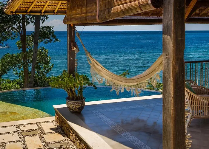 Aquamarine Villa *