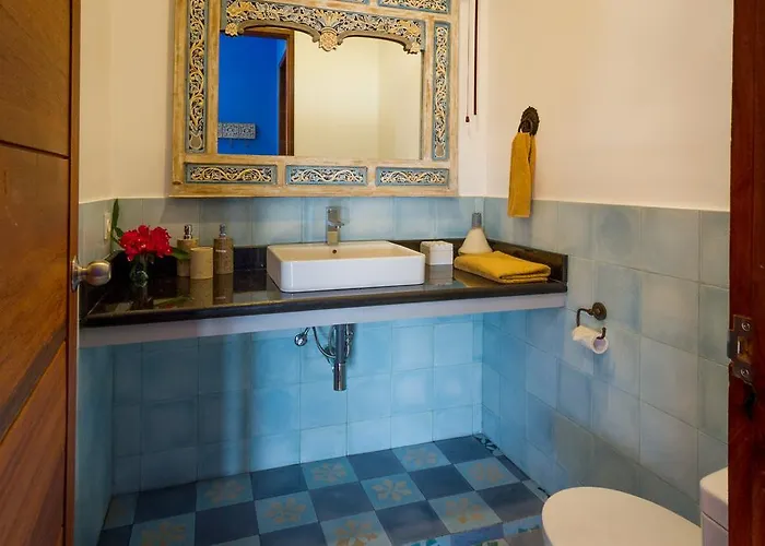 Aquamarine Villa *